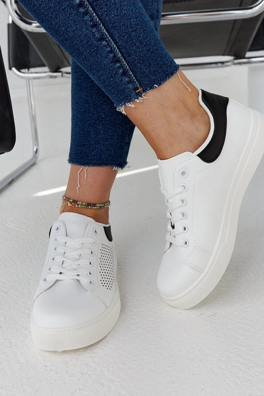 Balti ažūriniai sportbačiai Semhar