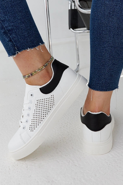 Balti ažūriniai sportbačiai Semhar