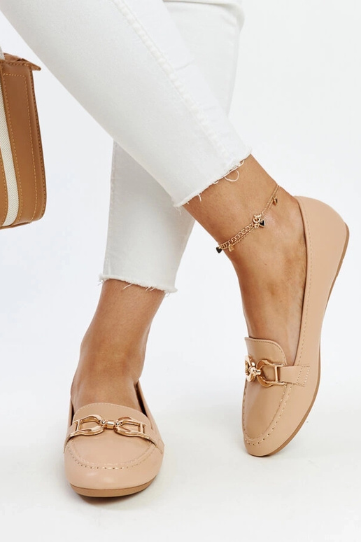 Smėlio spalvos mokasinai su sagtimi...