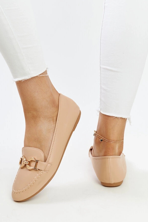 Smėlio spalvos mokasinai su sagtimi...