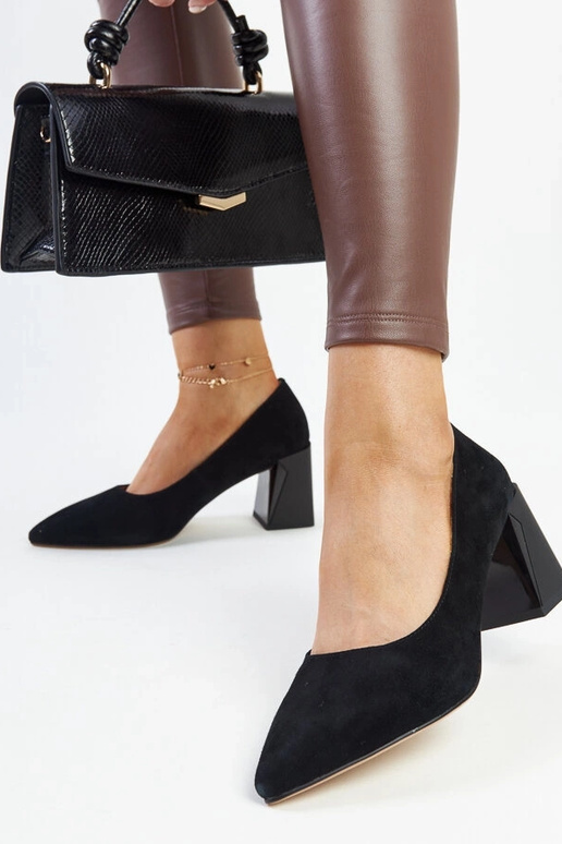 Juodos odinės pompos su Vinceza kulnu Juodos odinės pompos su Vinceza kulnu