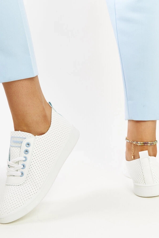 Balti dirbtinės odos sportbačiai Yusra Balti dirbtinės odos sportbačiai Yusra