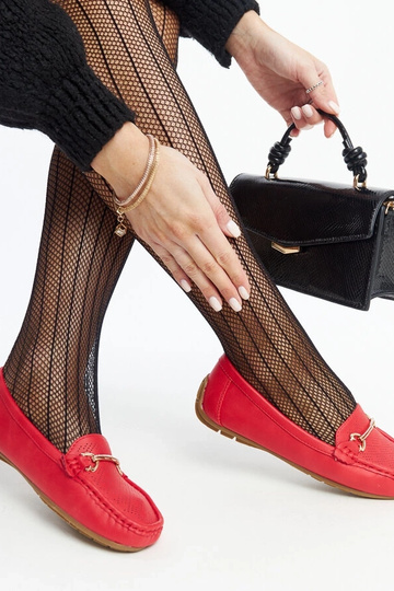 Raudoni batukai su...