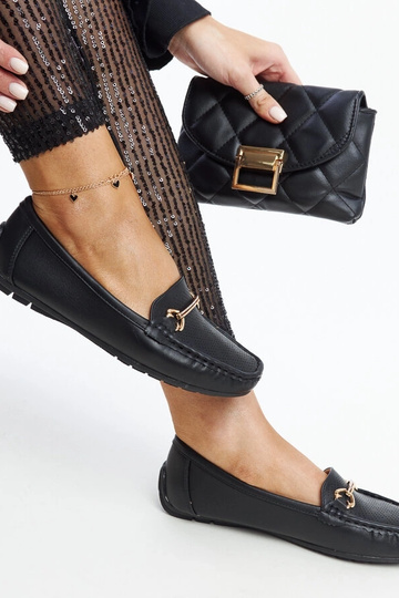 Juodi batukai su dekoratyvine sagtimi Adila 2