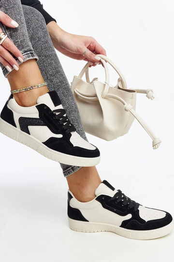 Juwan juodi ir balti...