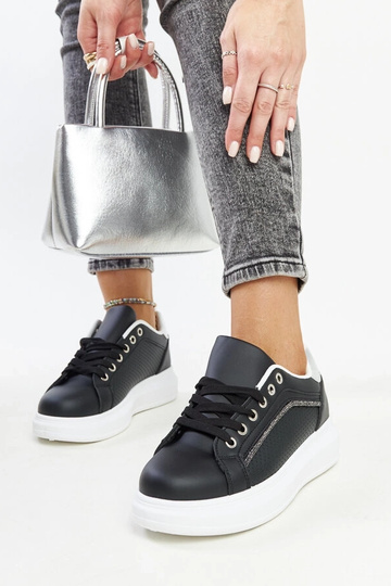 Juodi sportbačiai su... 2