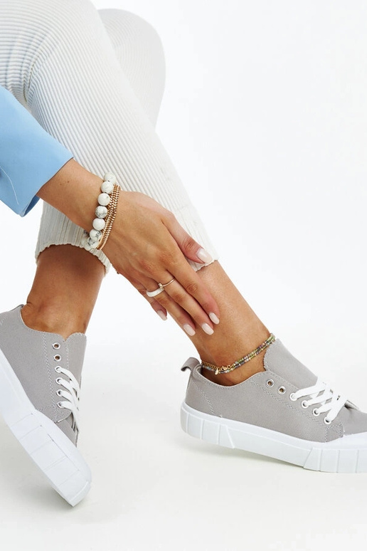 Eduardo pilko audinio sportbačiai Eduardo pilko audinio sportbačiai