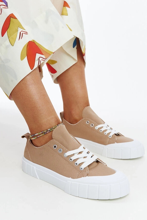 Eduardo rudo audinio sportbačiai Eduardo rudo audinio sportbačiai