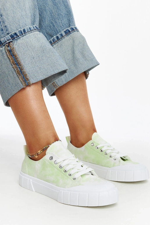 Šviesiai žalios spalvos audinio...