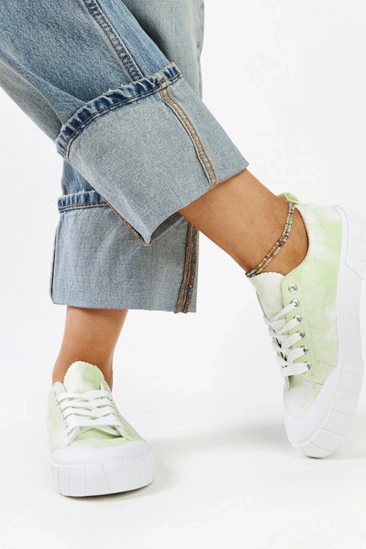 Šviesiai žalios spalvos audinio...