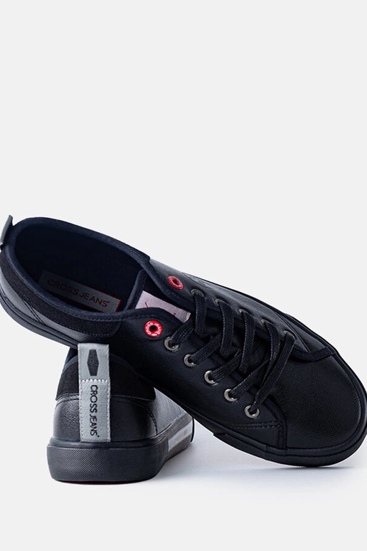 Juodi vyriški sportiniai bateliai... Juodi vyriški sportiniai bateliai...