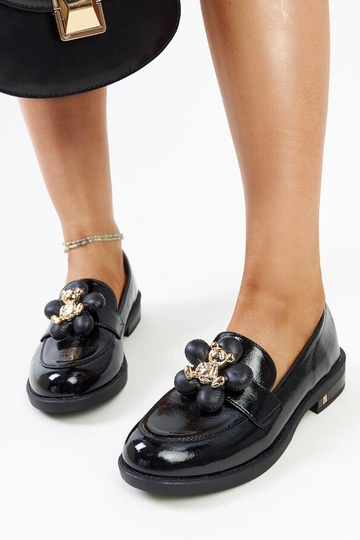 Juodos lakuotos mokasinos... 2