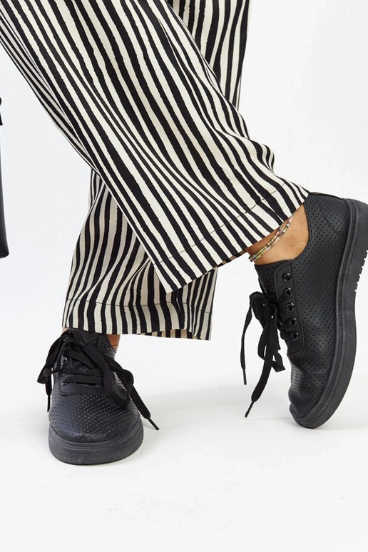 Juodi ažūriniai Segana sportbačiai