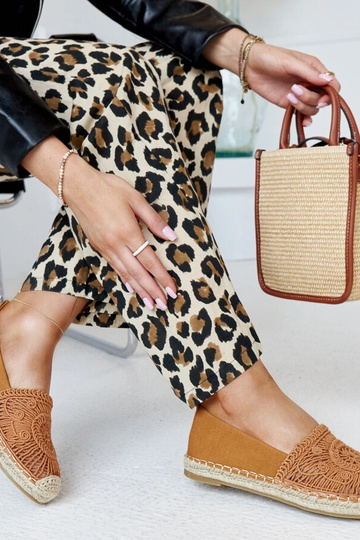 Rudos Kalba siuvinėjimo...