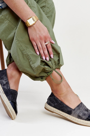 Juodos blizgios Surana... 2