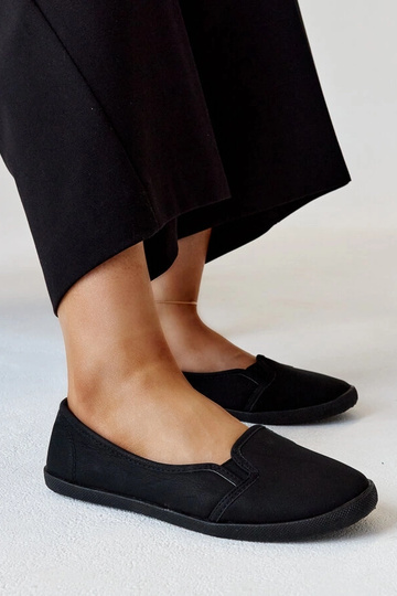 Juodi užsegami sportbačiai,... 2