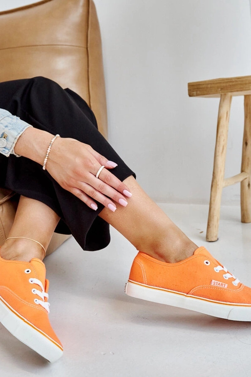 Oranžiniai klasikiniai Erla sportbačiai