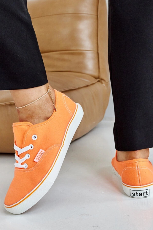 Oranžiniai klasikiniai Erla sportbačiai