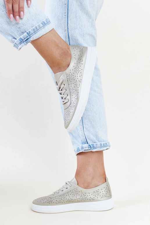 Auksiniai dirbtinės odos sportbačiai... Auksiniai dirbtinės odos sportbačiai...