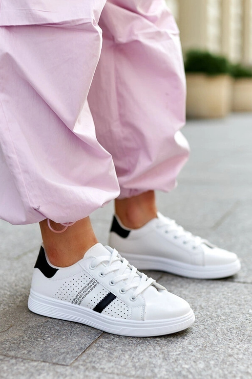 Berdine juodos ir baltos dirbtinės...