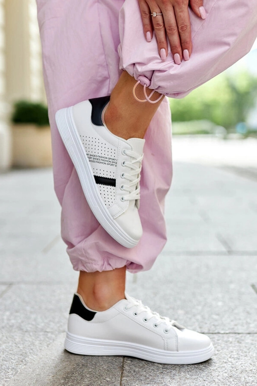 Berdine juodos ir baltos dirbtinės...