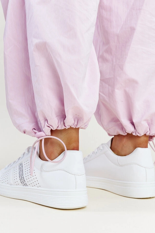 Balti sportbačiai iš dirbtinės odos...