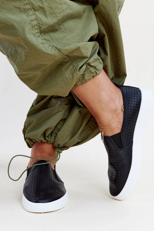 Juodi ažūriniai Dafina sportbačiai