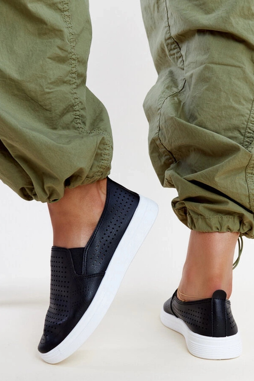 Juodi ažūriniai Dafina sportbačiai