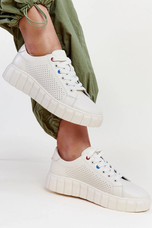 Smėliniai odiniai sportbačiai Zvonka