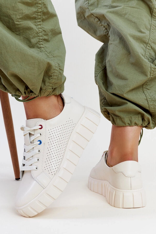 Smėliniai odiniai sportbačiai Zvonka