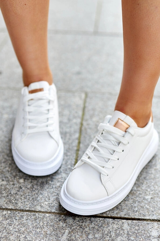 Balti sportbačiai storu padu Ivalu