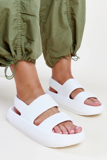 Attiana baltos basutės