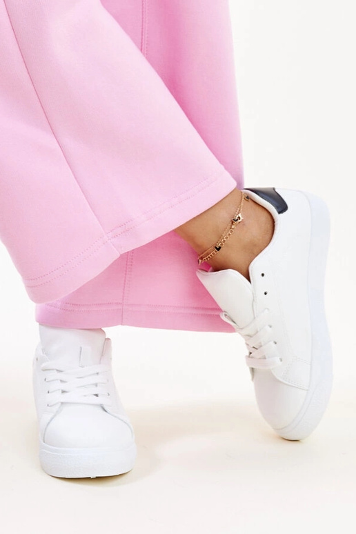 Akila juodos ir baltos spalvos... Akila juodos ir baltos spalvos...