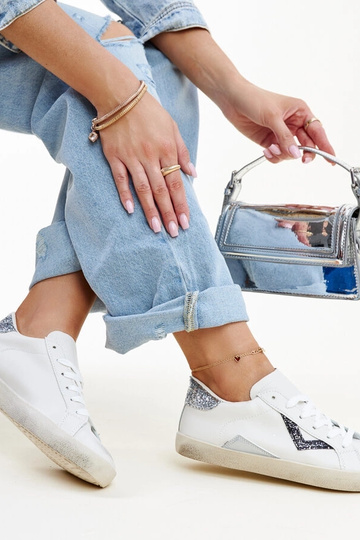 Balti sportbačiai su...