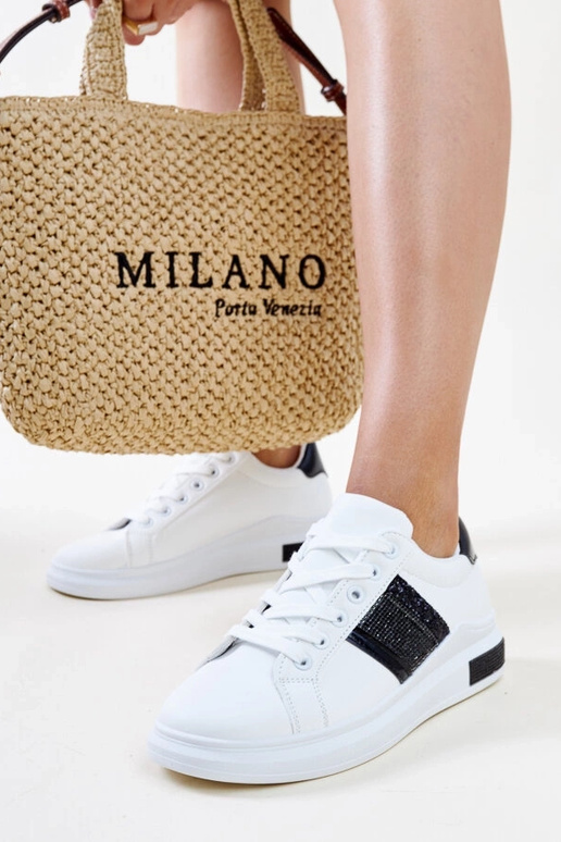 Juodos ir baltos spalvos sportbačiai...