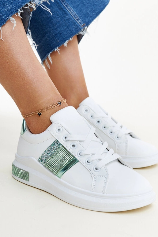 Baltos ir žalios spalvos sportbačiai... Baltos ir žalios spalvos sportbačiai...