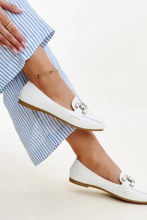 Baltos spalvos batukai su cirkonio...