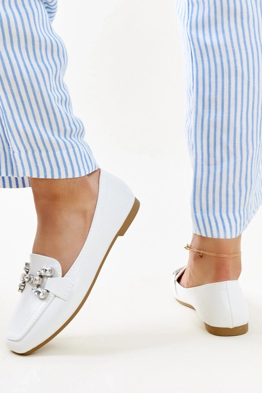 Baltos spalvos batukai su cirkonio...