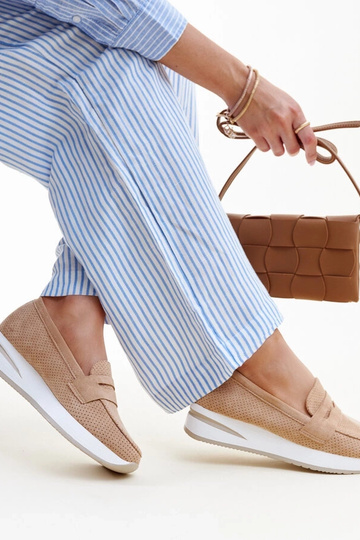 Rudi perforuoti Muna batai 2