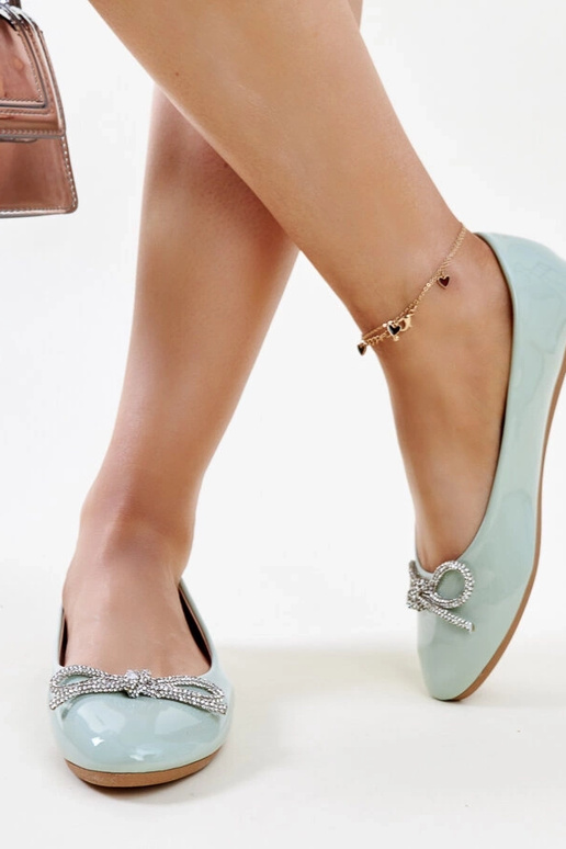 Žalios spalvos lakinės odos baleto... Žalios spalvos lakinės odos baleto...