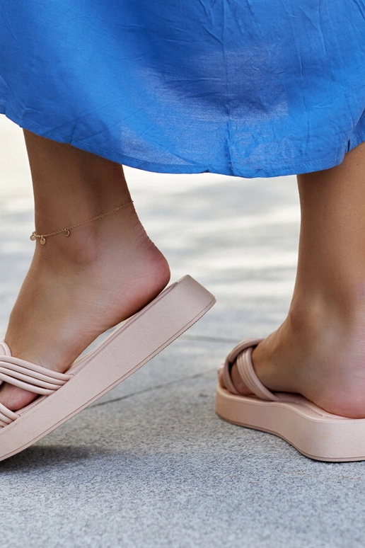 Smėlio spalvos guminės šlepetės Ferrei Smėlio spalvos guminės šlepetės Ferrei