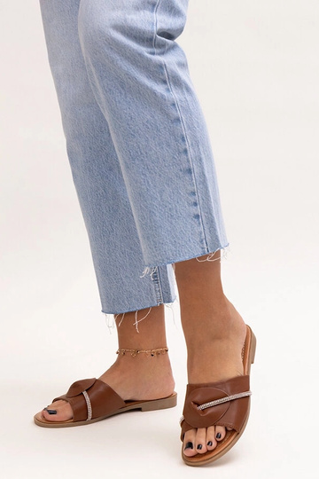 Šlepetės su dirželiu ir... 2