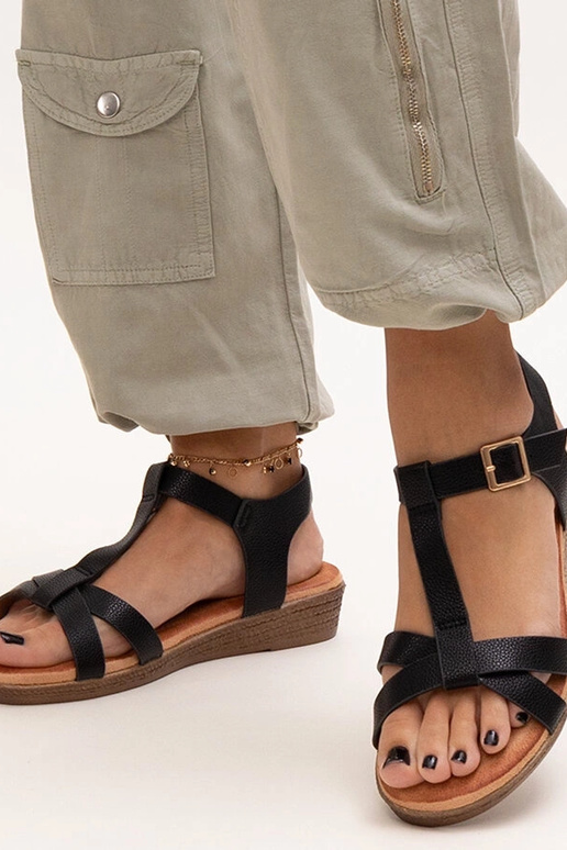 Juodos žemos spalvos sandalai Sherine Juodos žemos spalvos sandalai Sherine