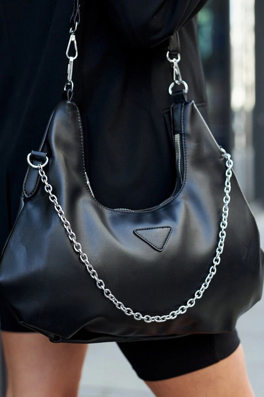 Juoda „Bikata“ grandinėlė ant pečių Juoda „Bikata“ grandinėlė ant pečių