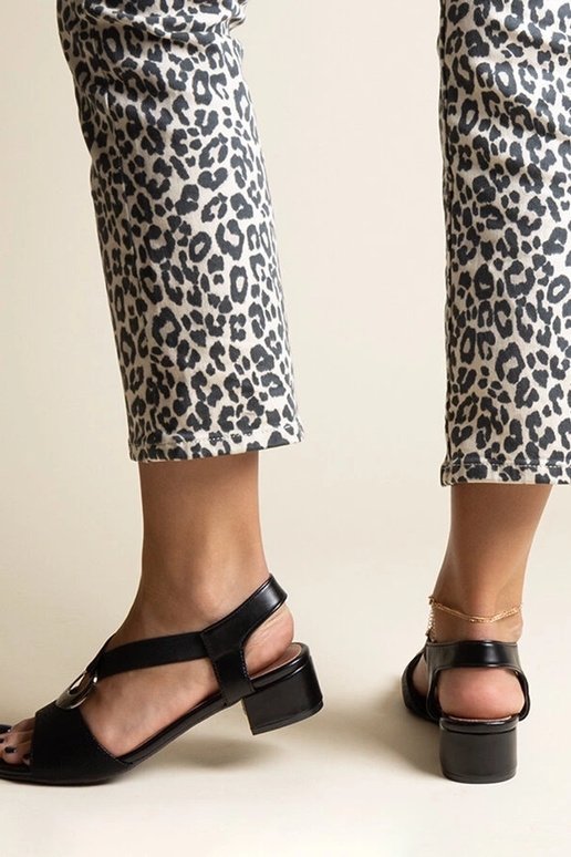 Jorga juodos slydimo sandalai su kulnais Jorga juodos slydimo sandalai su kulnais