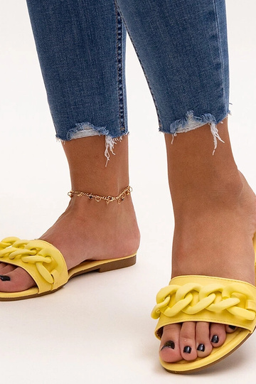 Aliyan geltonos matinės...