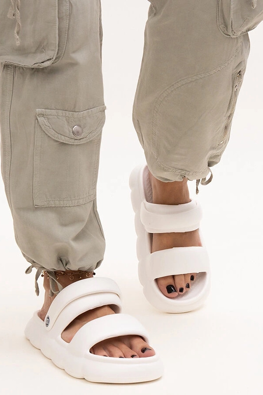 Azewda lengvi vienspalviai putplasčio... Azewda lengvi vienspalviai putplasčio...