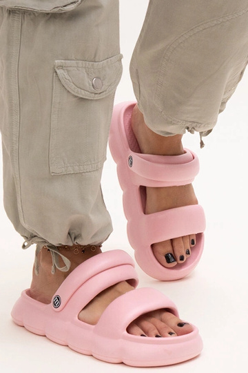 Azewda lengvi vienspalviai... 2