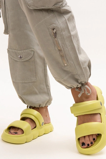 Lengvos putų basutės vienos...