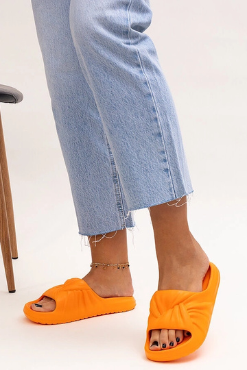 Oranžinės Cunta putplasčio...